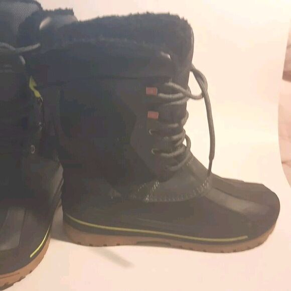 Swiss Tech Thinsulate Waterproof Leather Snow Boots – Kids Size 3 – Black - Picture 2 of 13